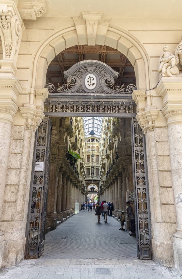 Albacete 27 - Pasaje Lodares.jpg
